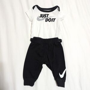 Nike outfit, 6M